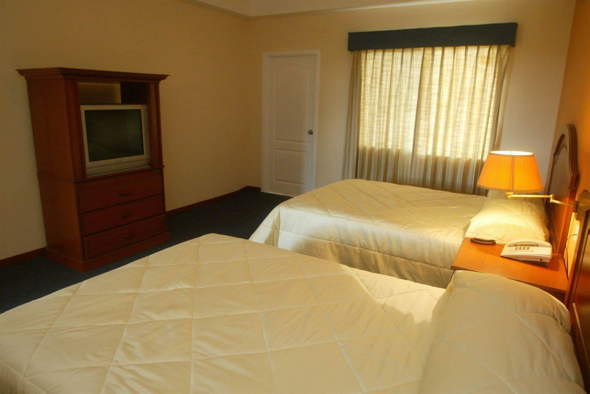 Hotel Bahia Dorada San Luis La Herradura Quarto foto